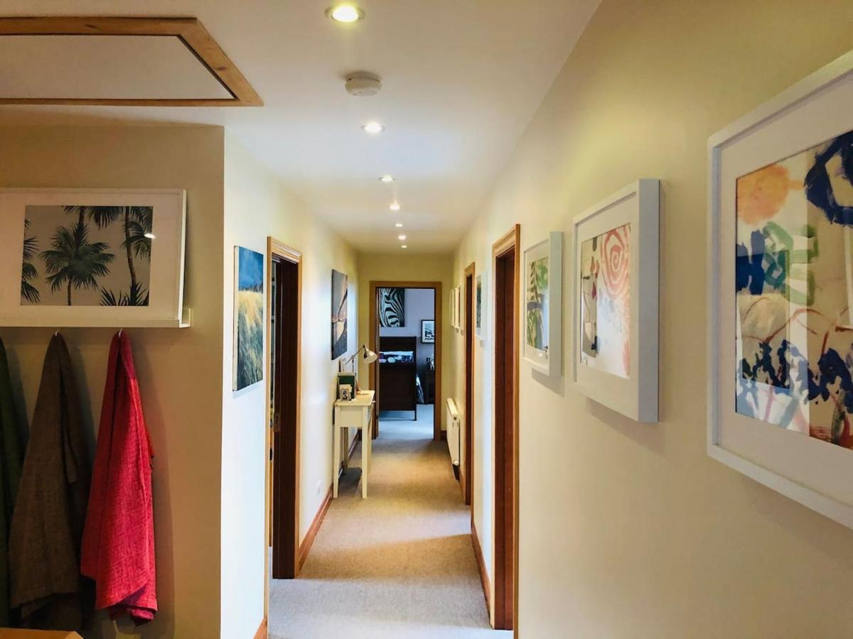 Connemara. 3 Bedroom, 8 Bed, Holiday Home ゴールウェイ エクステリア 写真