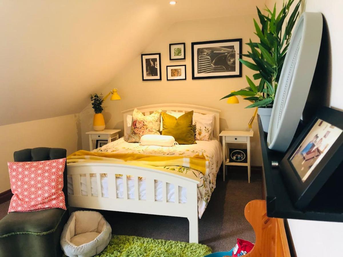 Connemara. 3 Bedroom, 8 Bed, Holiday Home ゴールウェイ エクステリア 写真