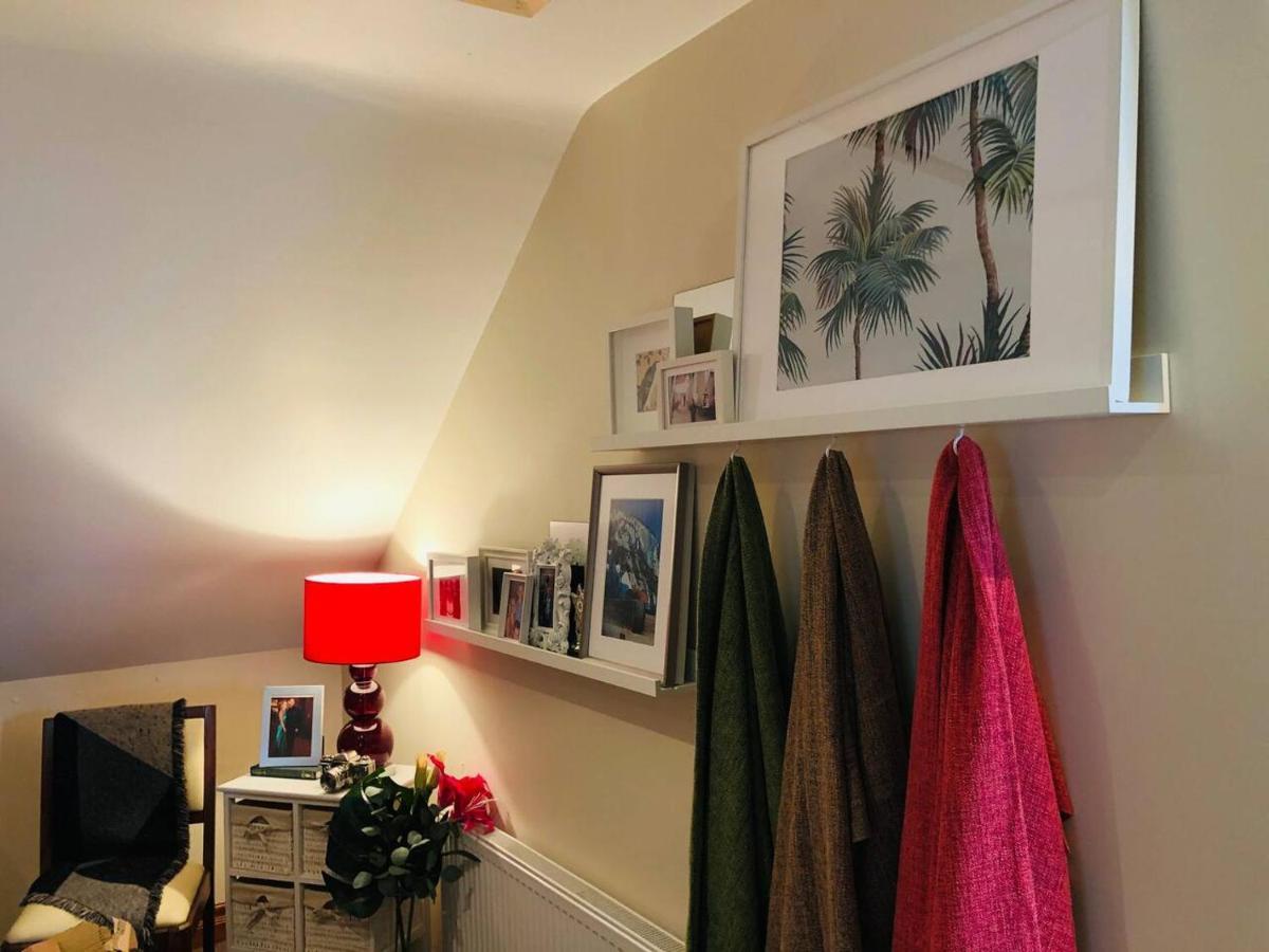 Connemara. 3 Bedroom, 8 Bed, Holiday Home ゴールウェイ エクステリア 写真