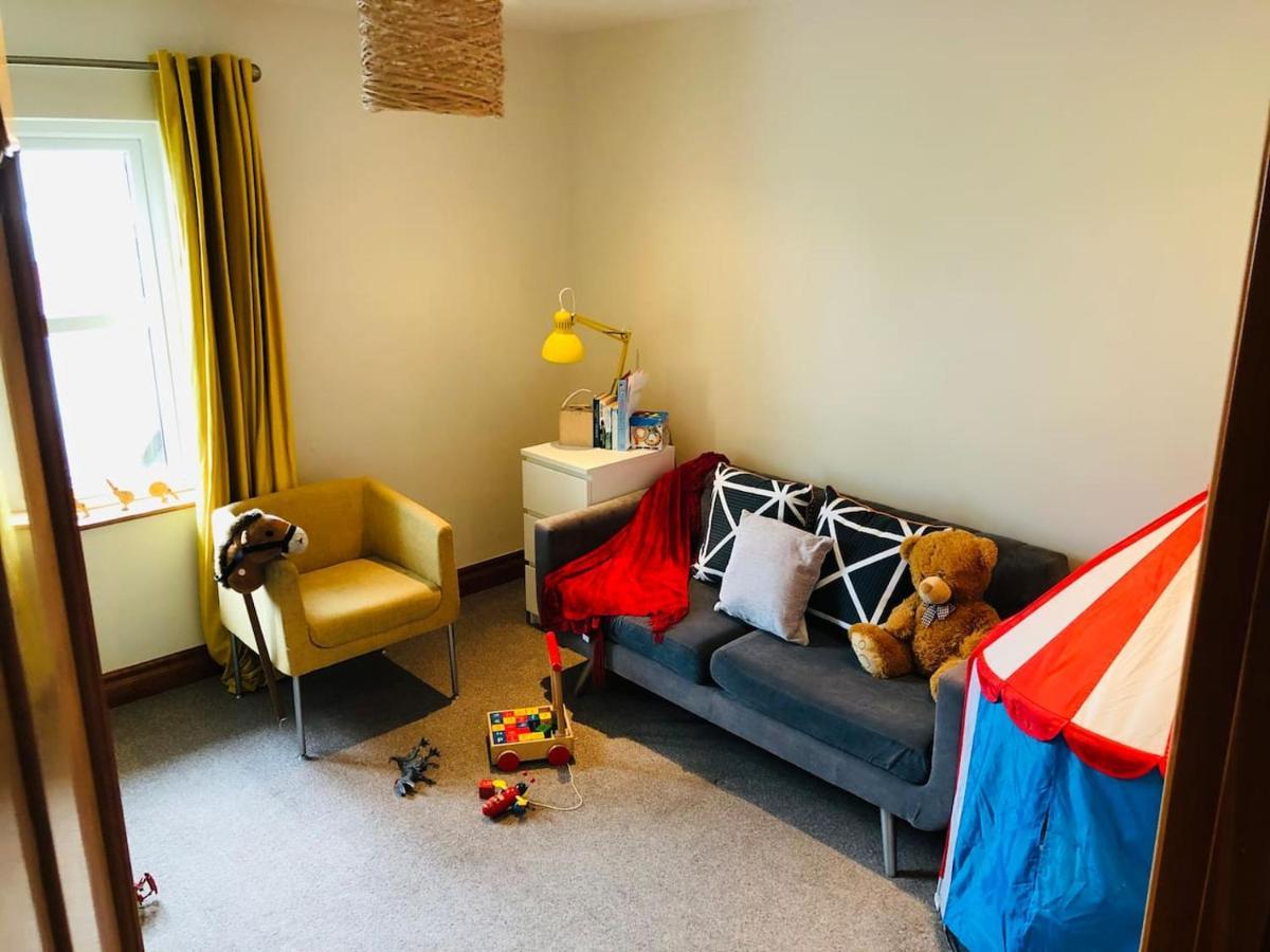 Connemara. 3 Bedroom, 8 Bed, Holiday Home ゴールウェイ エクステリア 写真
