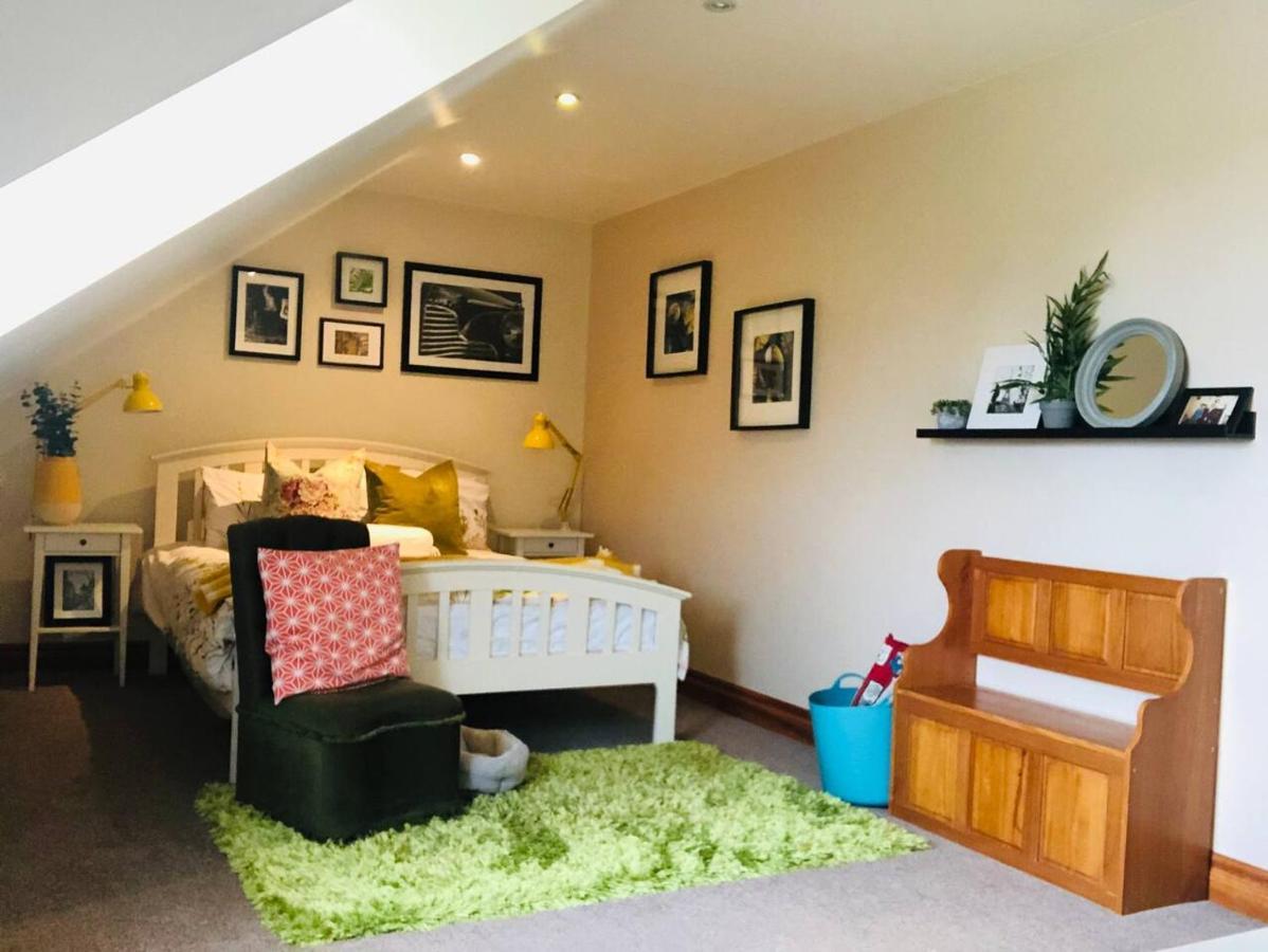 Connemara. 3 Bedroom, 8 Bed, Holiday Home ゴールウェイ エクステリア 写真