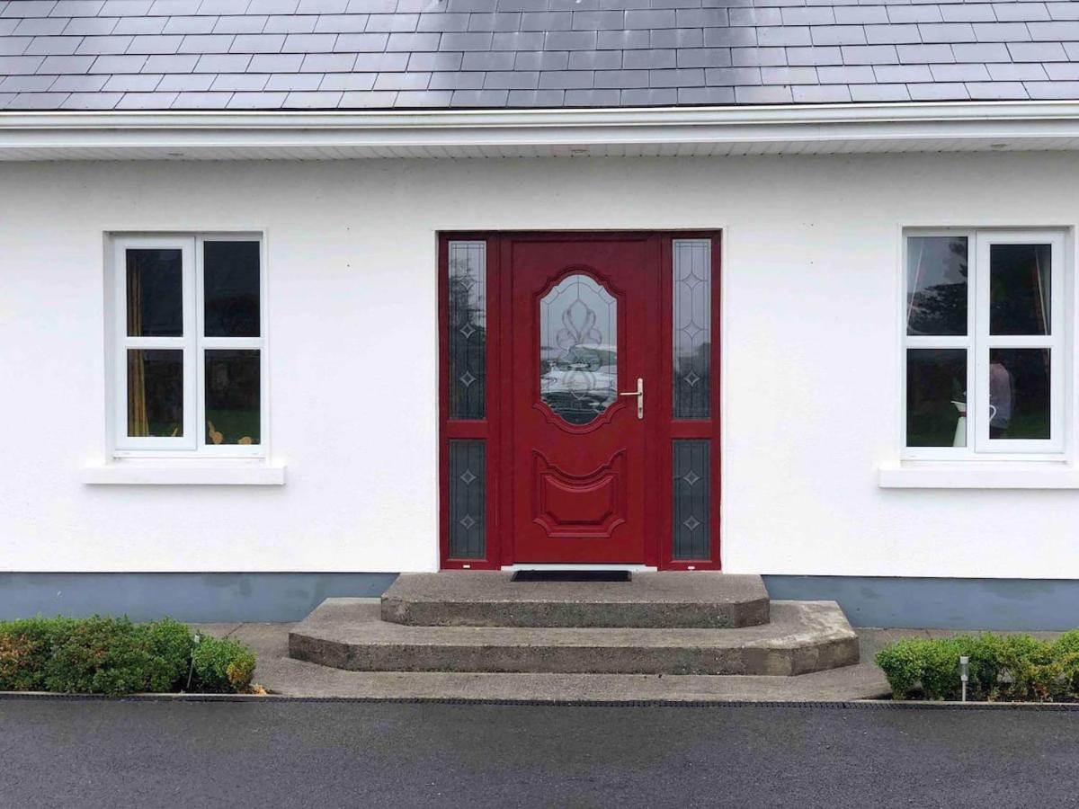Connemara. 3 Bedroom, 8 Bed, Holiday Home ゴールウェイ エクステリア 写真