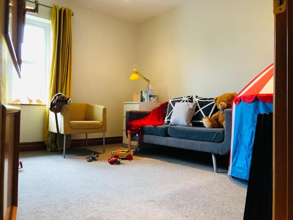 Connemara. 3 Bedroom, 8 Bed, Holiday Home ゴールウェイ エクステリア 写真